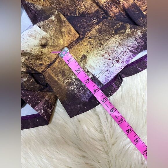 Lucy abstract running shorts sz medium - Picture 6 of 7